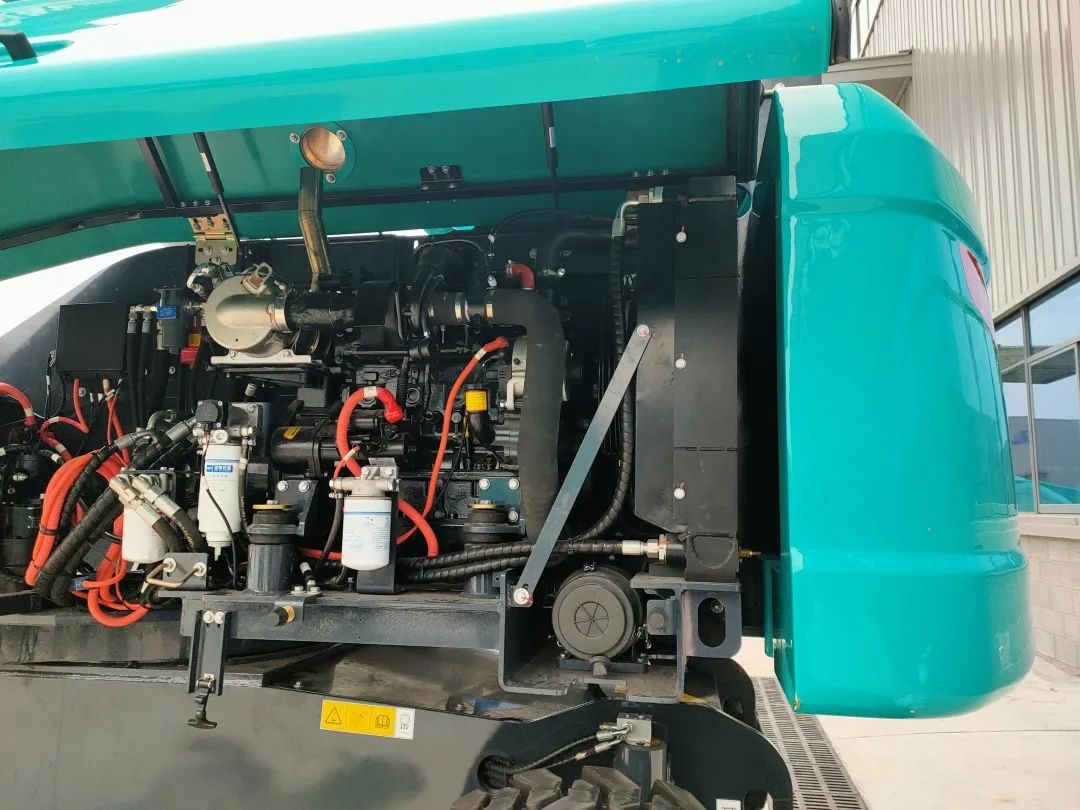 无需扩桥！必发智能国四款32米直臂式高空作业平台乐成下线