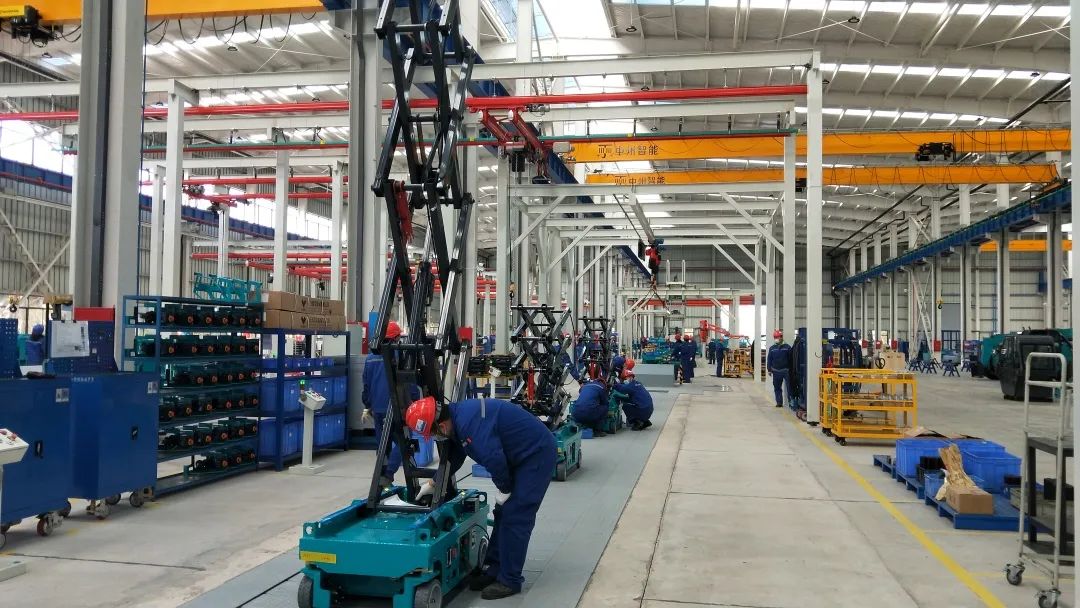 吹响复工“冲锋号”，，，全力冲刺“开门红”！必发智能高空机械复工复产举行时