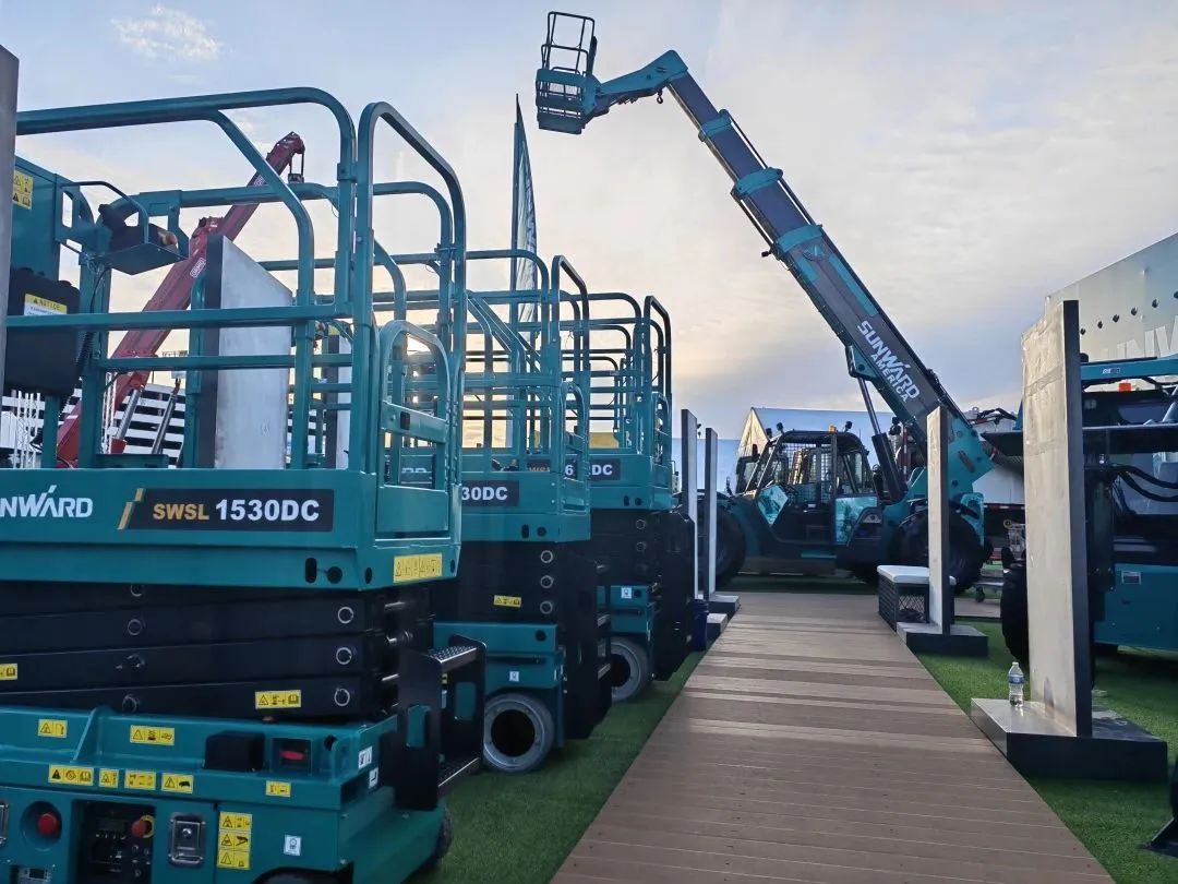 拉展直播 | “狂飙”美国！必发智能向天下展示中国制造硬实力