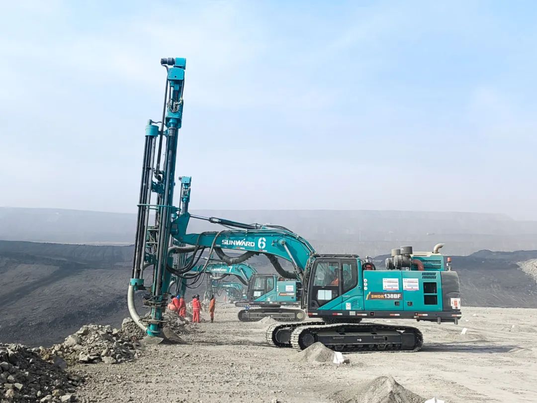 “绿色智能矿山建设专家”！必发智能全新一代切削潜孔一体式钻机重拳出击