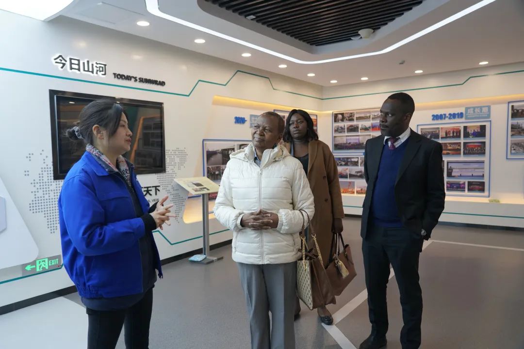 乌干达驻华大使到访必发智能