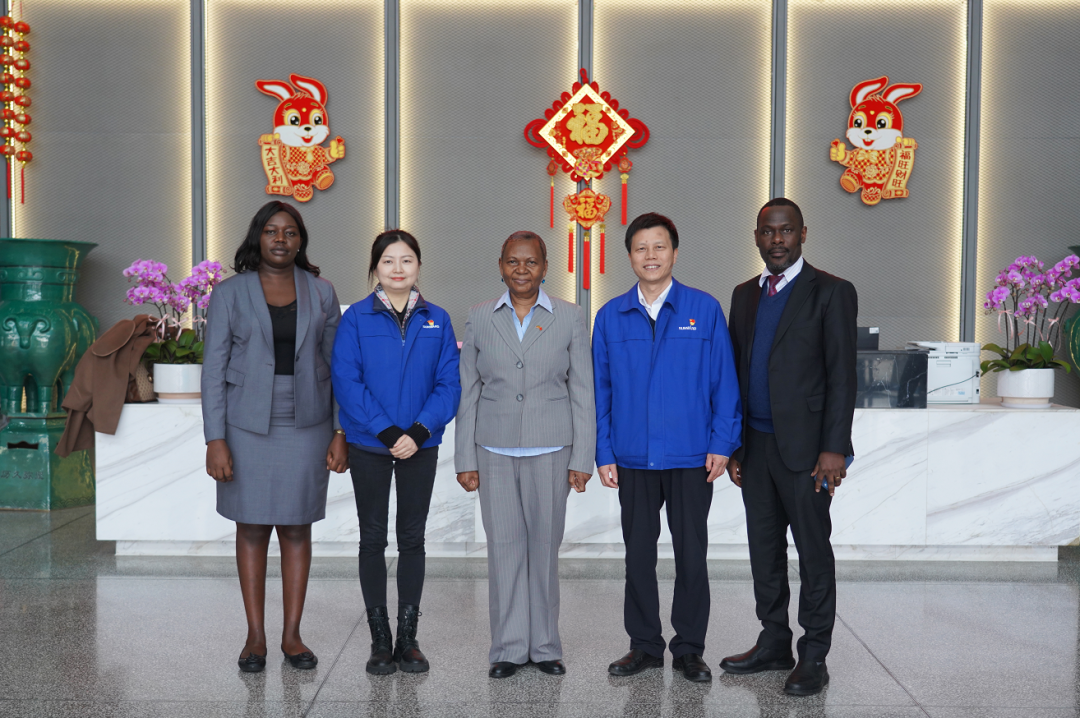 乌干达驻华大使到访必发智能