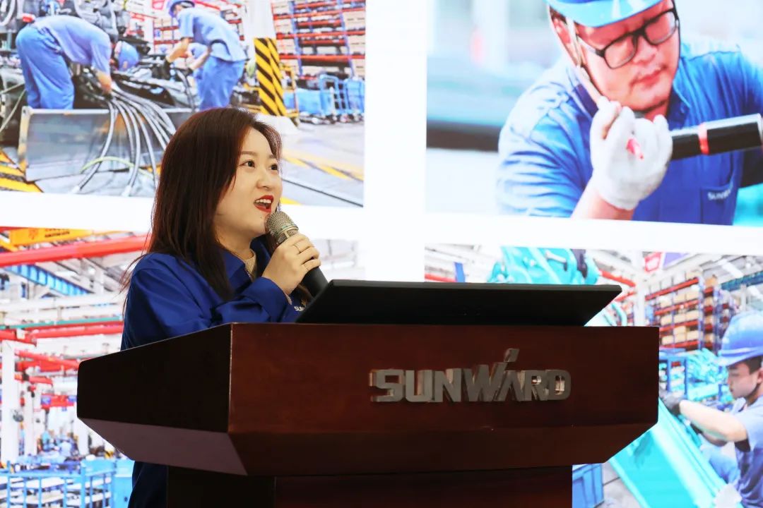 2023年“雷锋传人?长沙模范”巡讲走进必发智能