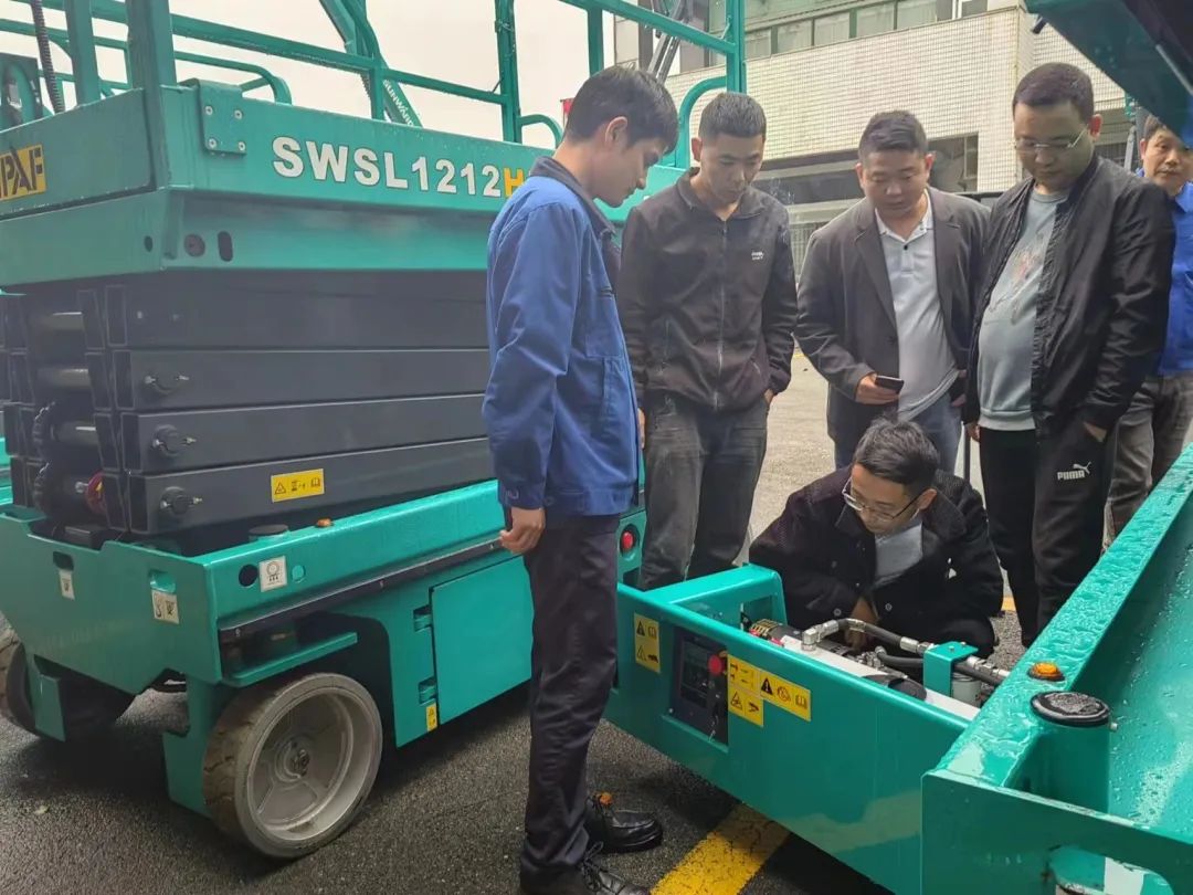 立异引领，，，，，岑岭相见！必发智能高空机械产品推介会走进粤港澳大湾区