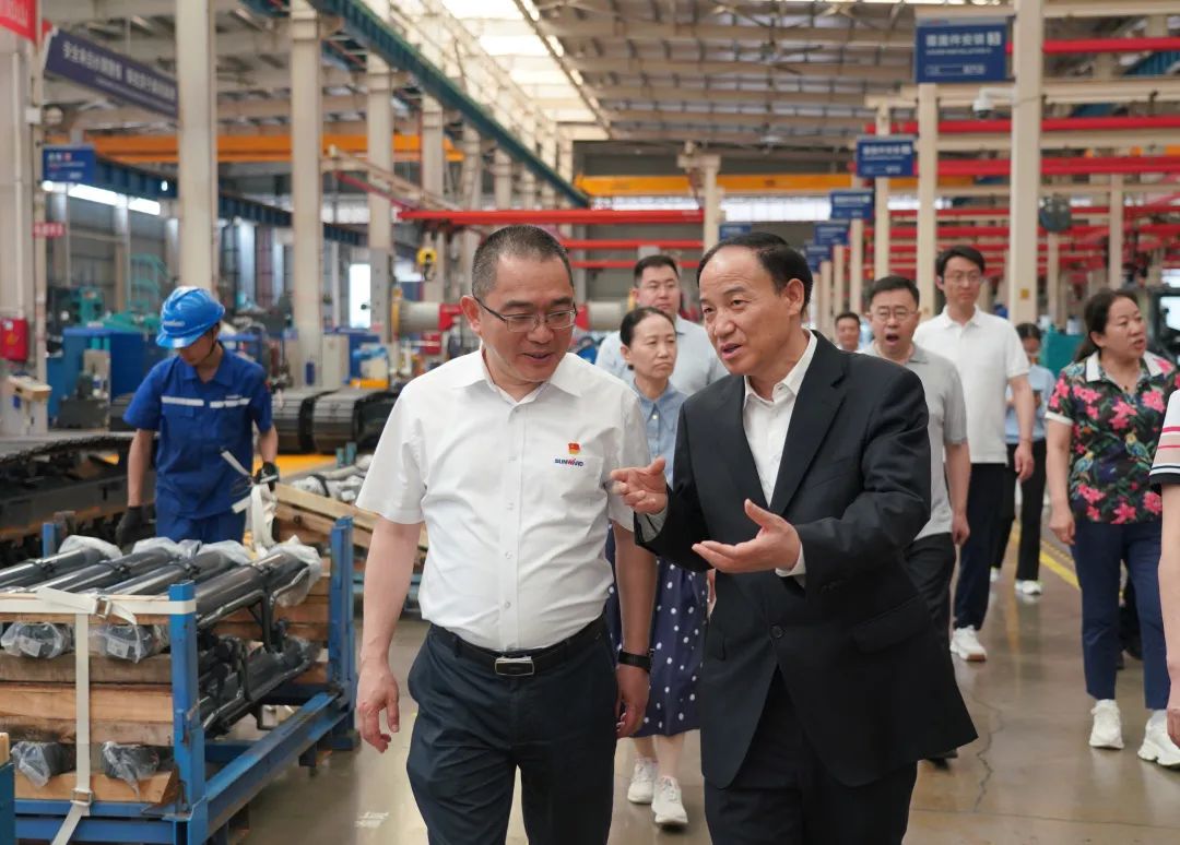 太原市政协主席操学诚调研必发智能