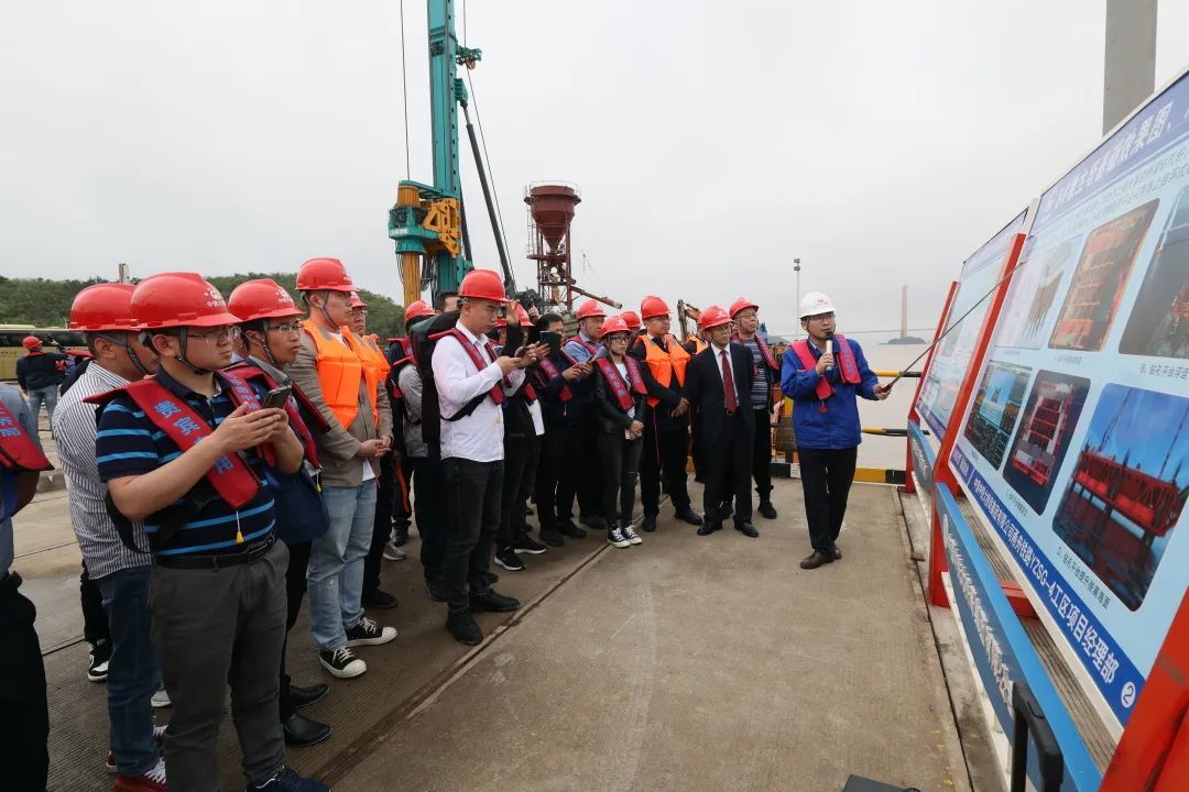 超等装备助建超等工程！必发智能超等旋挖钻机SWDM1280推介会乐成举行