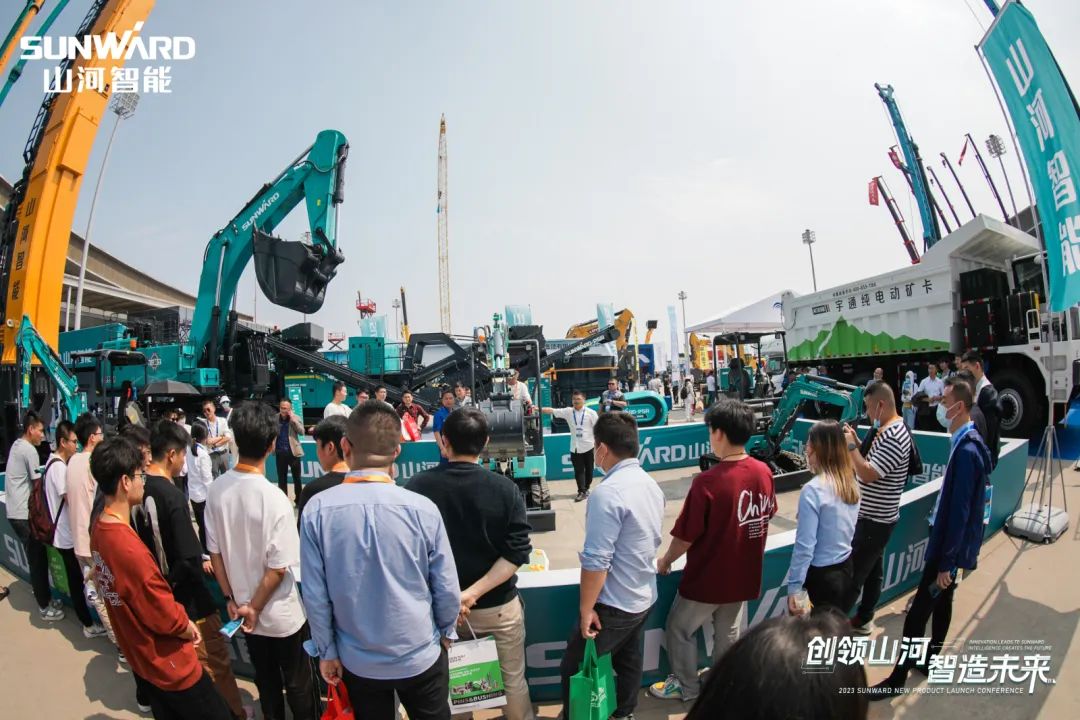 2023 CICEE | 必发智能亮相2023长沙国际工程机械展！智能化、电动化产品站C位