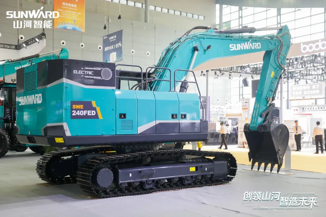 2023 CICEE | 必发智能亮相2023长沙国际工程机械展！智能化、电动化产品站C位