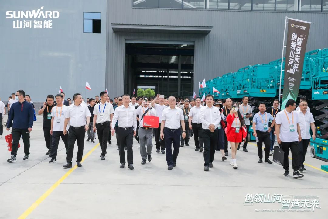 2023 CICEE | 全球工程机械盛会完善落幕！必发智能交出闪亮答卷