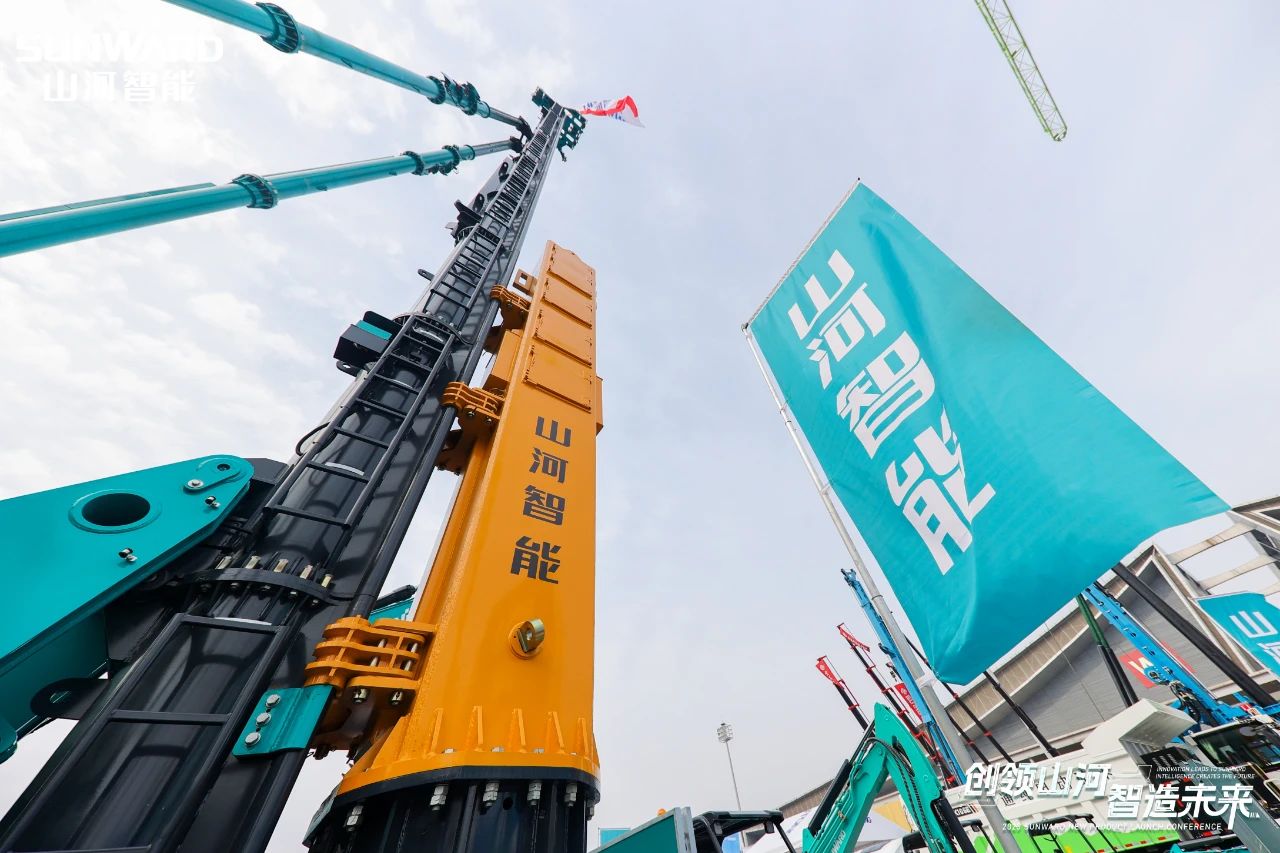 携手共建“一带一起”，，，，，，，必发智能地下工程装备广受关注