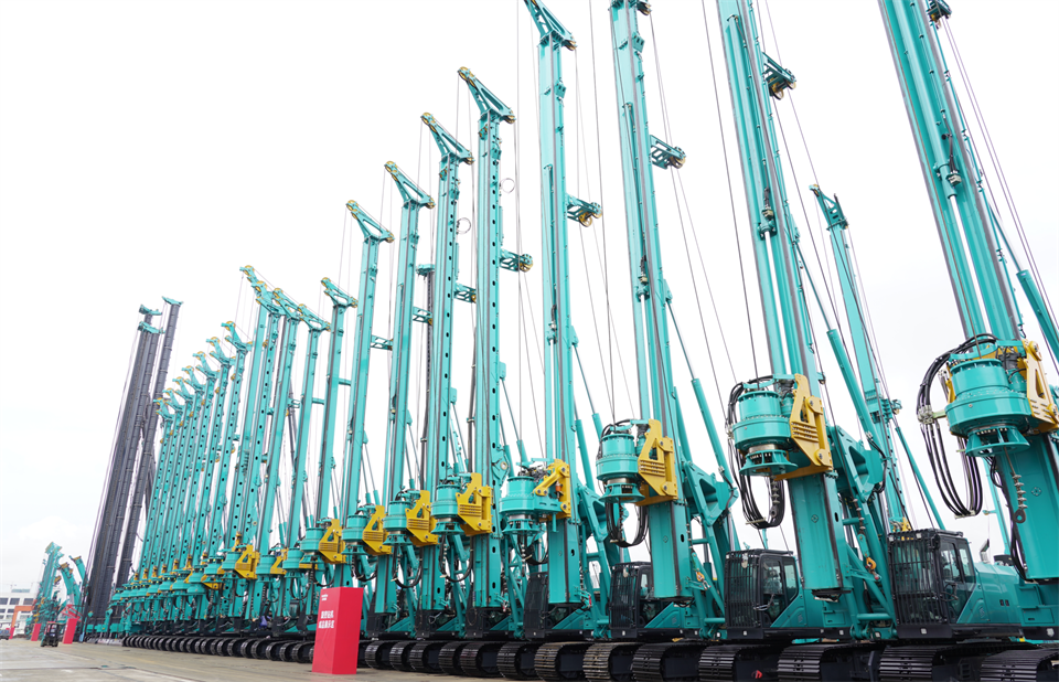 两项单冠，，，，，，，行业唯一！必发智能两款桩工产品同获制造业单项冠军