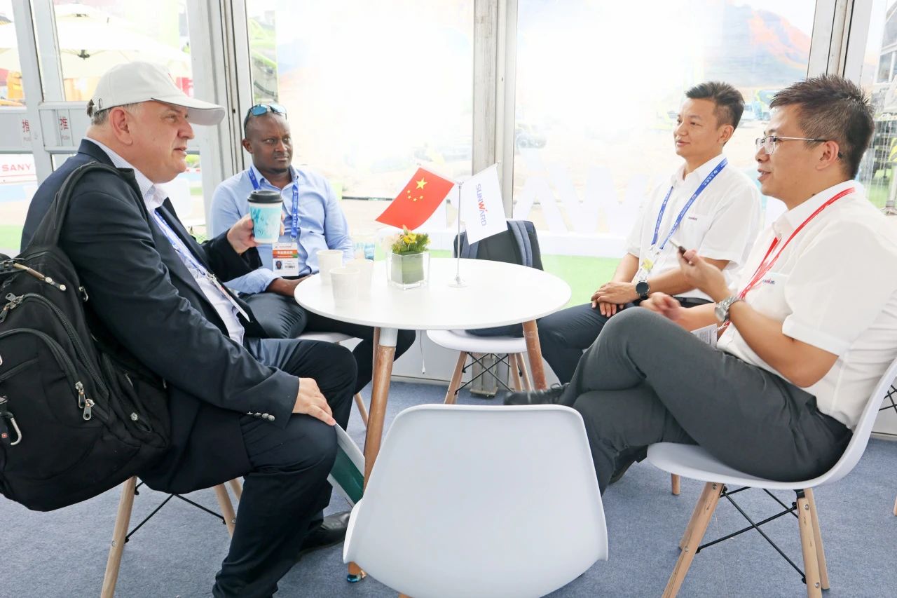 中非经贸展览会圆满落幕，，，，必发智能续写对非相助新篇