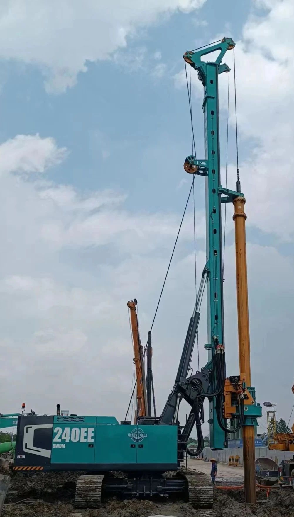 出道即巅峰！必发智能增程式电动旋挖钻机硬核给“利”