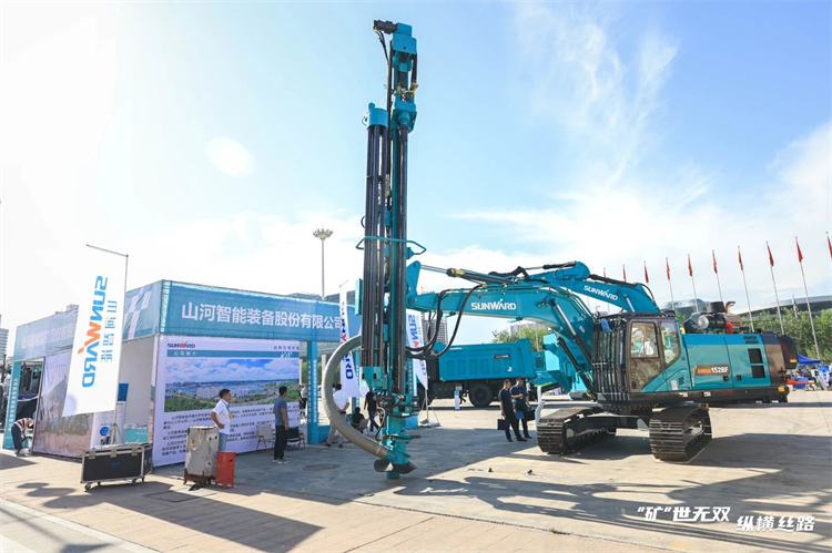 “矿”世无双，，，纵横丝路！必发智能亮相第十三届新疆国际矿业与装备展览会