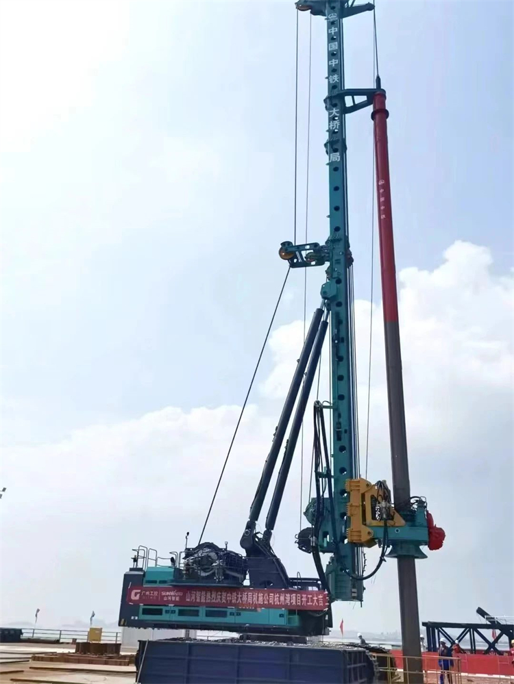 再战天下级工程！必发智能超等旋挖钻机SWDM800H助建杭州湾跨海铁路桥项目