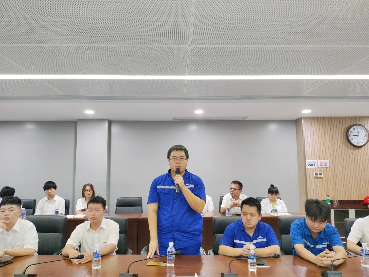 泛论心声，，，共话未来！这场应届结业生员工座谈会，，，很暖，，，很知心！