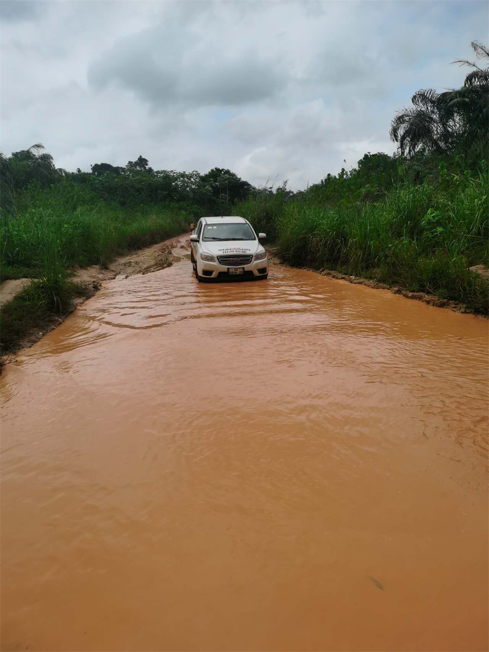 品质必发，，，专心折务！必发智能效劳万里行活动走进非洲加纳