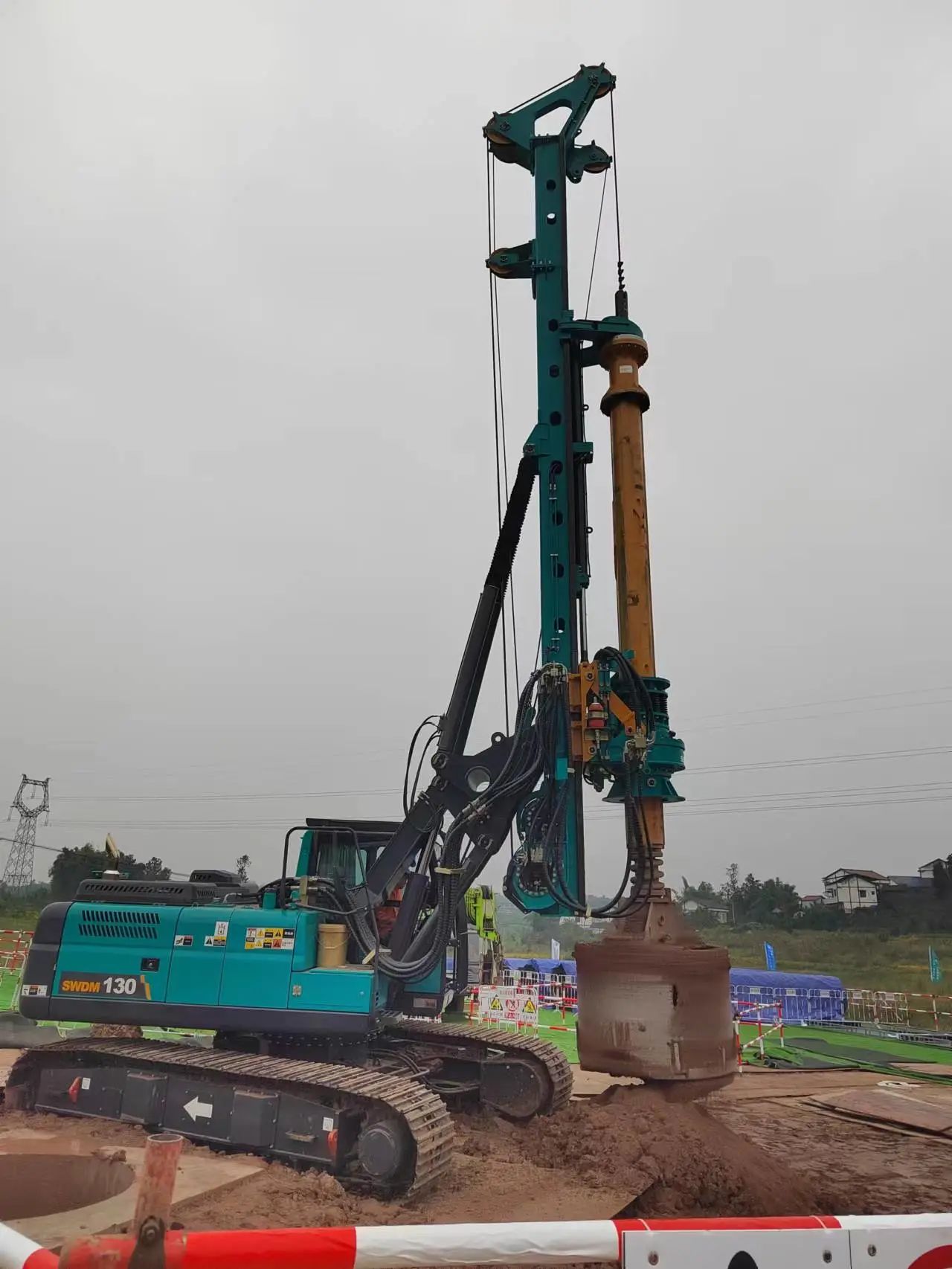 “强将”出击！必发智能旋挖钻机助力哈密送重庆特高压工程