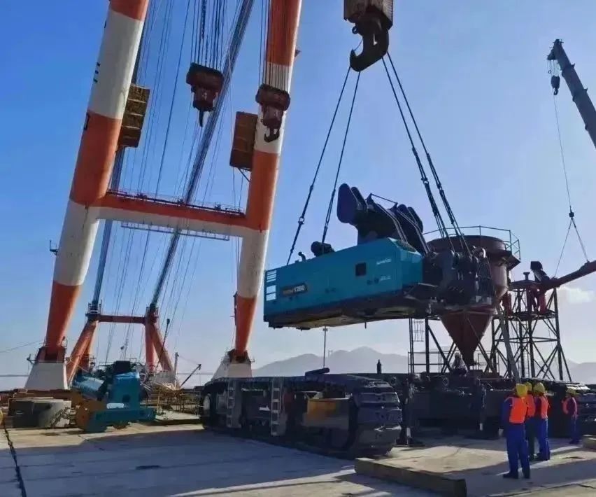 周全告捷！必发智能超等旋挖钻机圆满完成甬舟铁路西堠门公铁两用大桥桩基施工使命