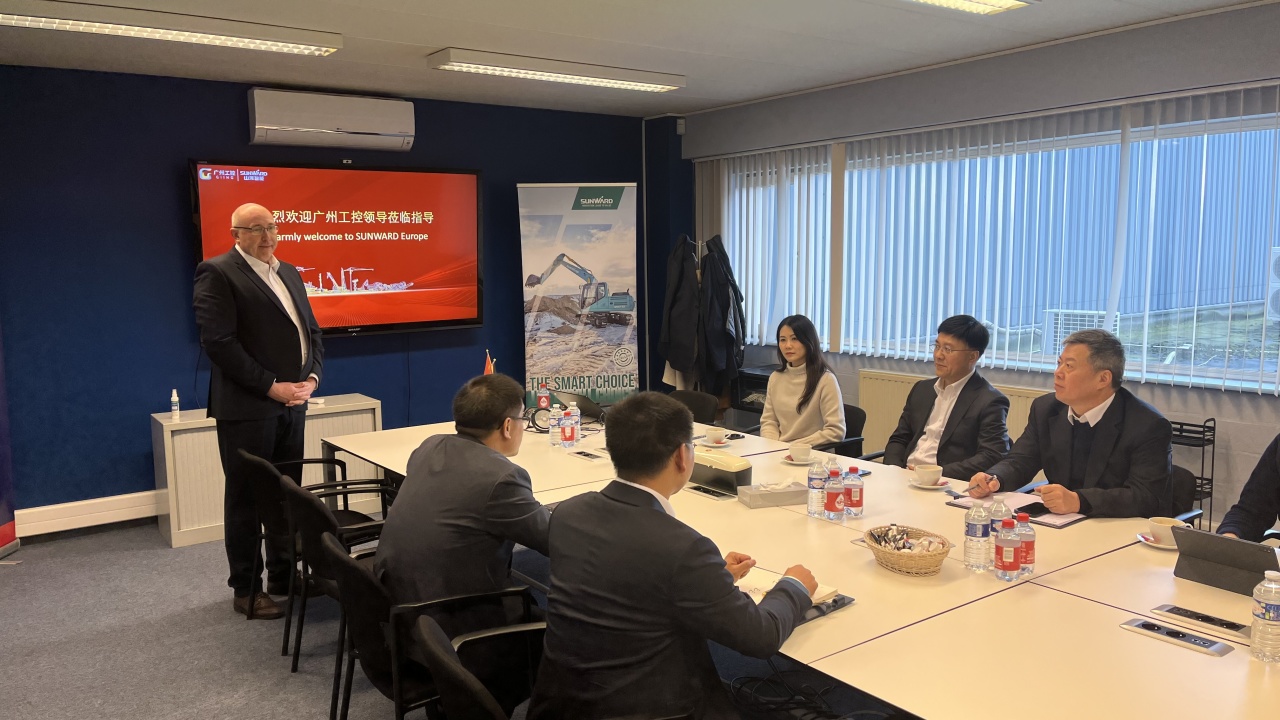 广州工控党委书记、董事长景广军率队赴必发智能欧洲子公司考察