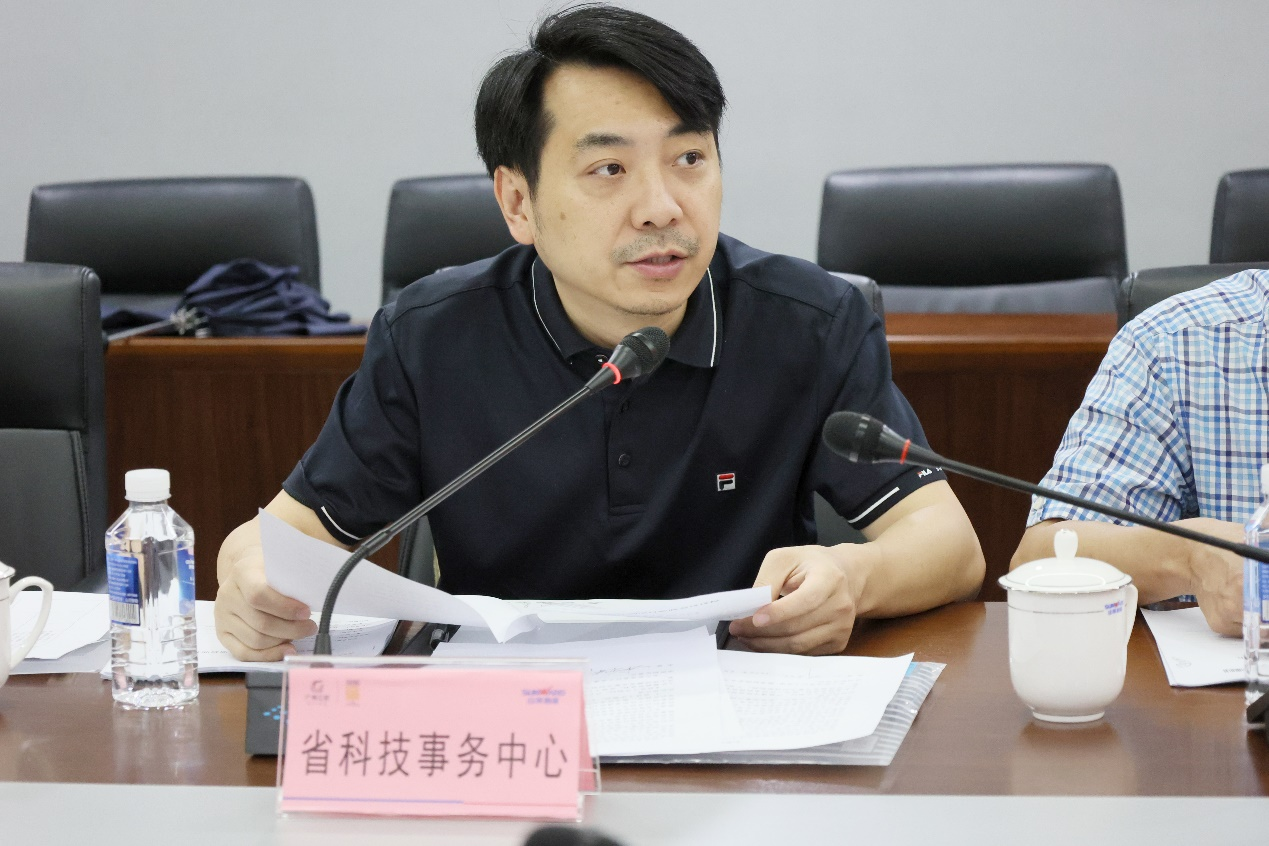 必发智能“超大型油气管道绿色成套施工装备”项目顺遂通过验收！