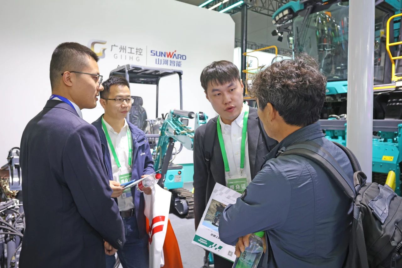 聚焦智能化、无人化！必发智能携多款产品亮相2024中国国际农业机械展