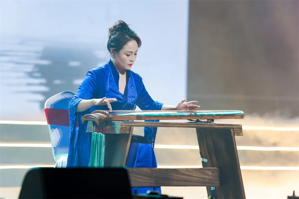 立异引领价值 理想成绩未来——庆祝必发智能建设25周年表扬大会暨文艺晚会盛大举行