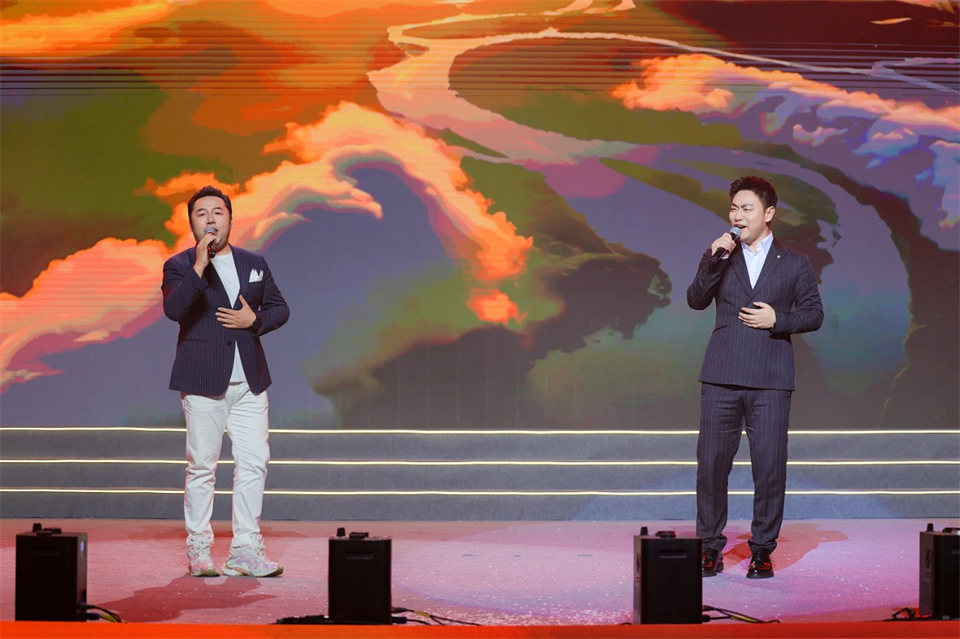 立异引领价值 理想成绩未来——庆祝必发智能建设25周年表扬大会暨文艺晚会盛大举行