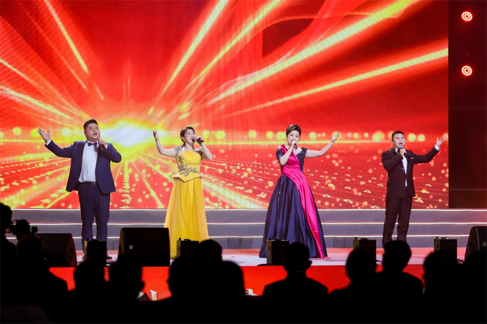 立异引领价值 理想成绩未来——庆祝必发智能建设25周年表扬大会暨文艺晚会盛大举行