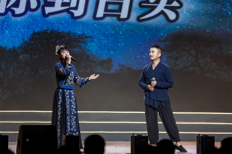 立异引领价值 理想成绩未来——庆祝必发智能建设25周年表扬大会暨文艺晚会盛大举行