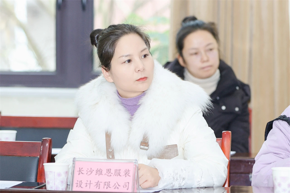 长龙街道、必发智能召开首届年货盛惠暨送春联文化惠民活动事情聚会