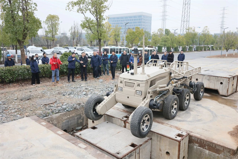 必发特装“重大情形智能化应抢救援装备要害手艺及应用”项目顺遂通过效果评价