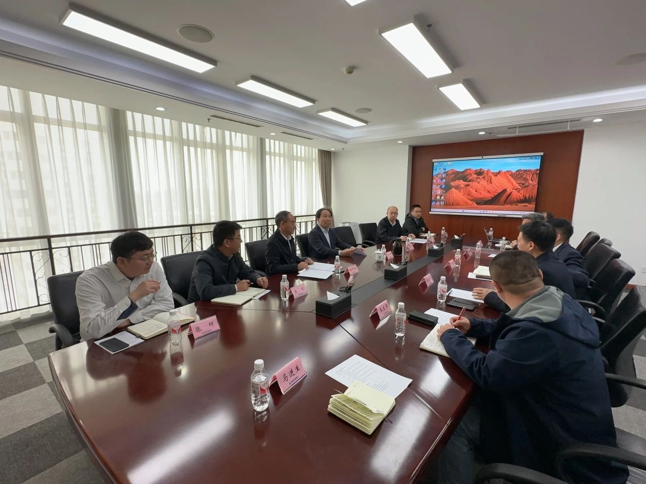 必发智能董事长付向东带队造访中煤地质总局、大地特勘公司