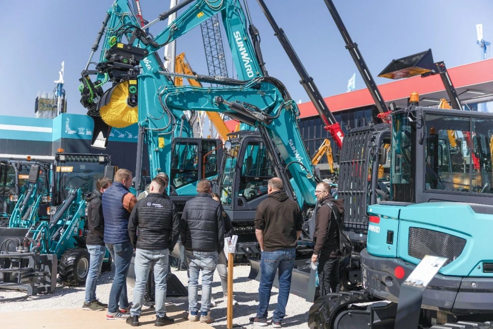 Bauma 2025 | 聚焦2025德国宝马展，，，，，，，探索必发智能的立异装备与可一连解决计划