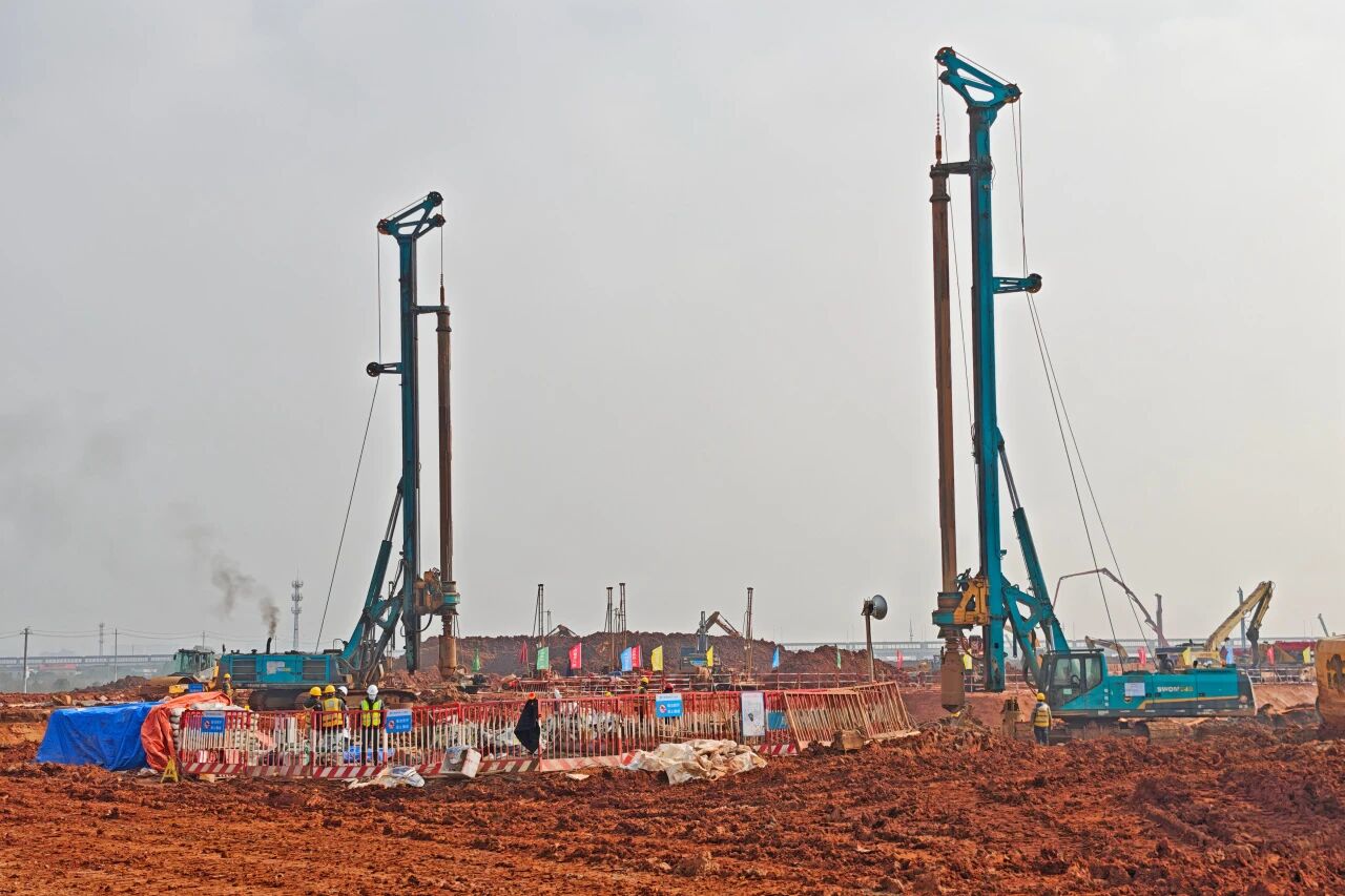 刷新“进度条”、修建新地标！必发智能旋挖集群助力长沙奥体中心建设