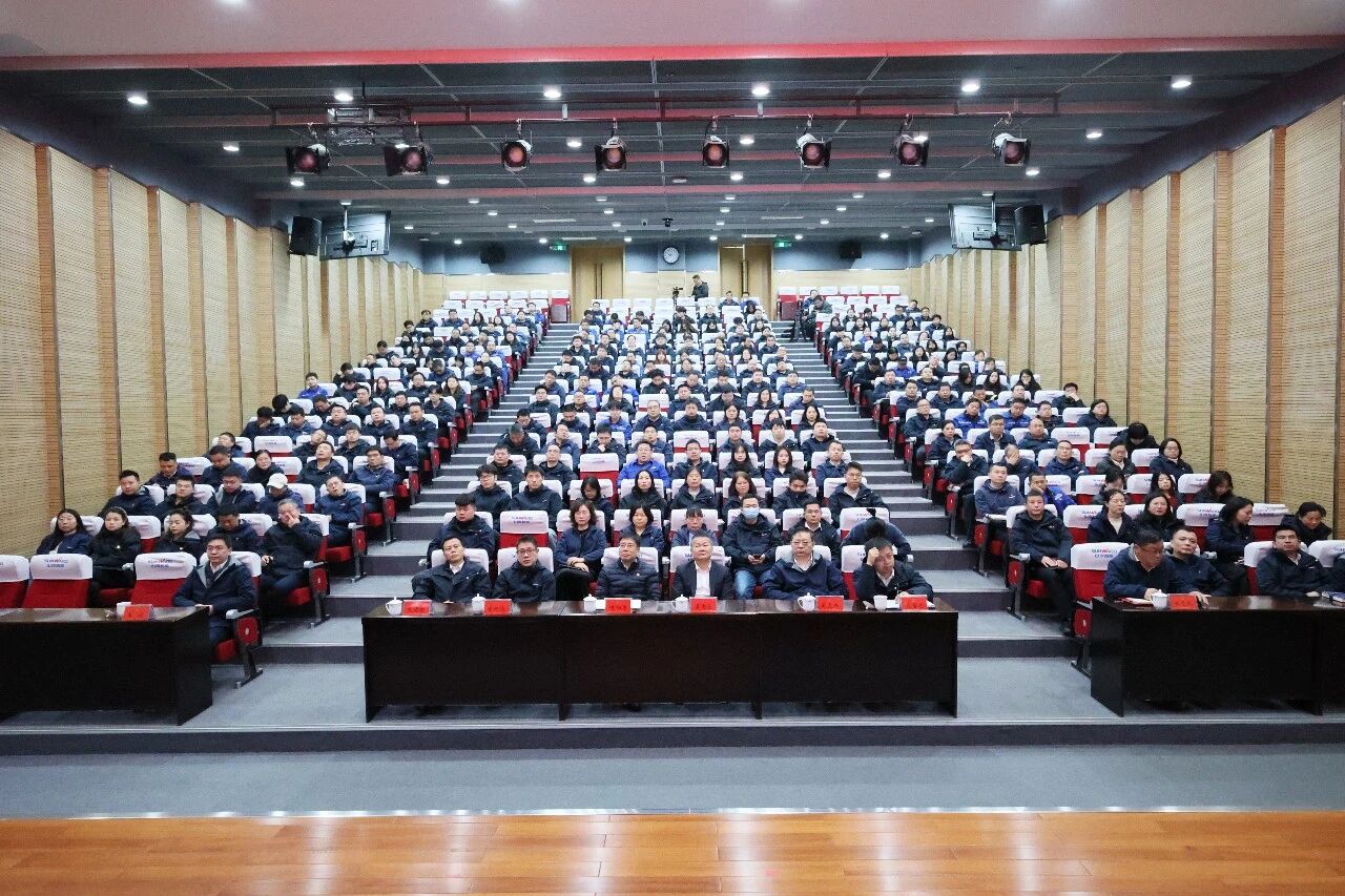 必发智能组织集中收看十四届天下人大四次聚会开幕会